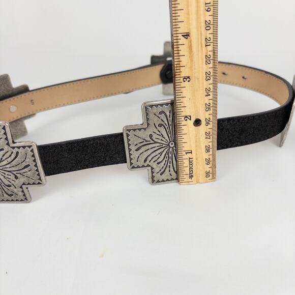 Gotcha Covered Black Leather Belt Large Crosses Concho Style Western Size Small - Picture 4 of 13